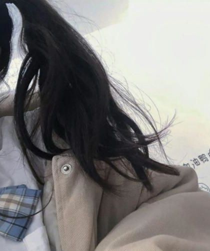 《觊觎男大被发现后》作者：槐夏之序