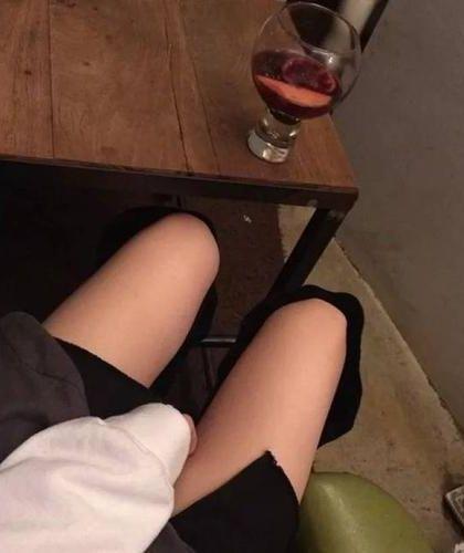 &【海棠完结by番全】《【大纲文】枭雄(混血美人攻x倒霉双性受)》作者:QJF